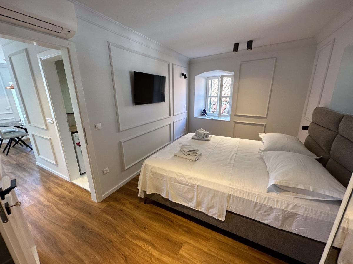 Palace Heritage Apartments 1 Makarska Ruang foto